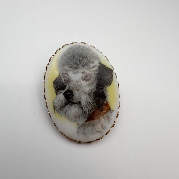 Vintage Porcelain Schnauzer Dog Brooch Oval Sweet Gold Tone Metal - Picture 4 of 6